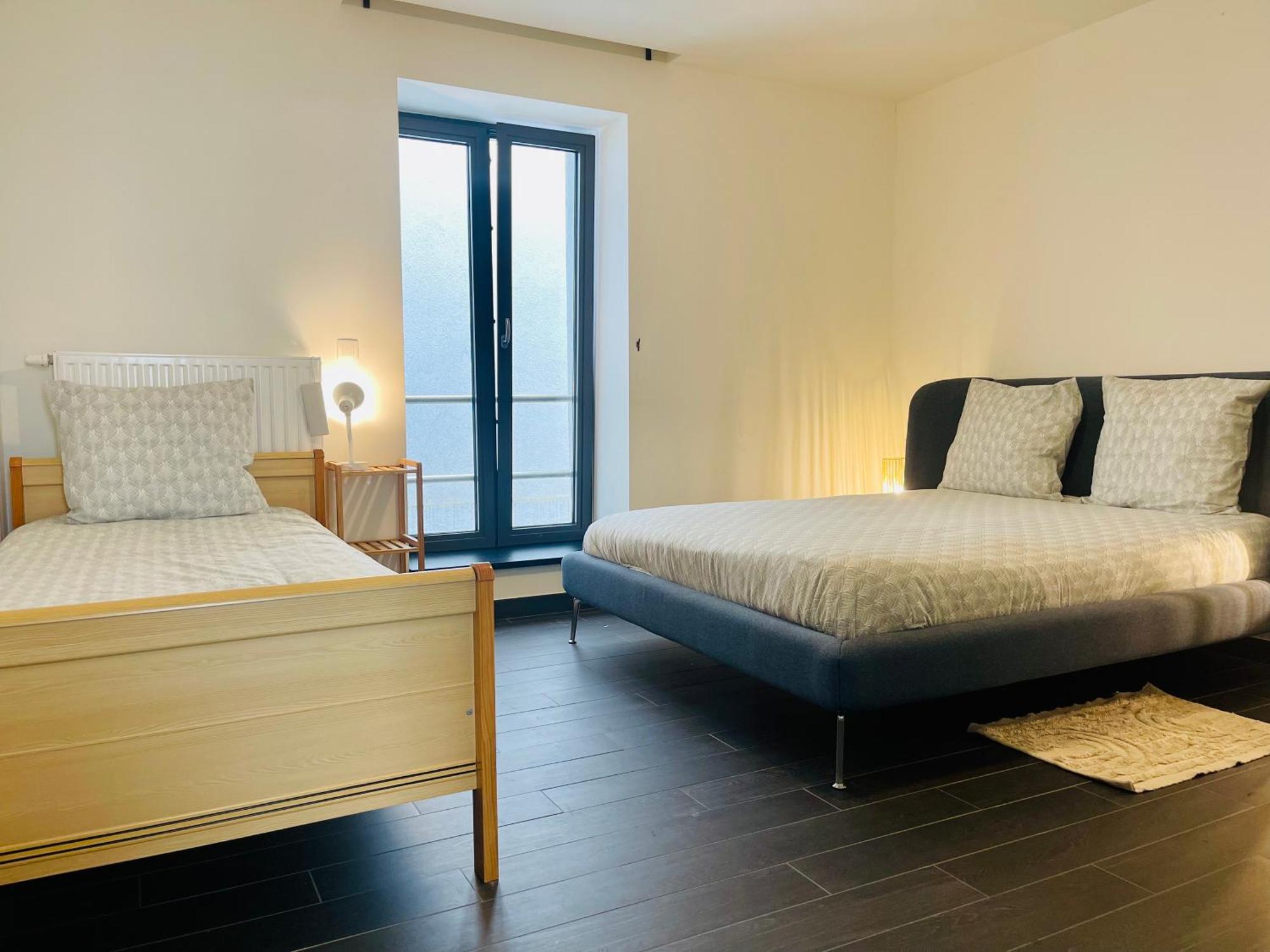 Down Town Spacious Loft Retreat With Private Parking 브뤼셀 외부 사진